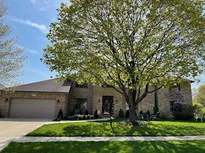905 Merrill New Rd Sugar Grove, IL 60554