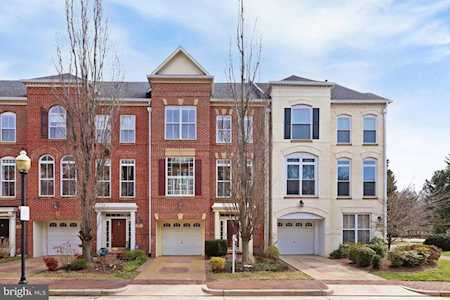 244 Murtha St Alexandria, VA 22304