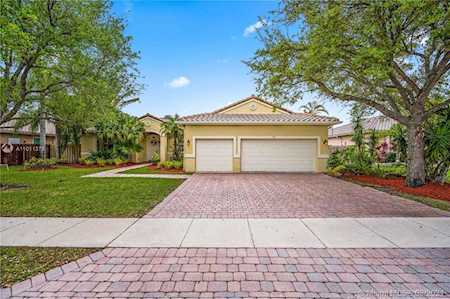 791 SW 189th Ter Pembroke Pines, FL 33029