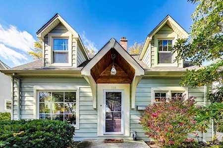 738 S Highland Ave Arlington Heights, IL 60005