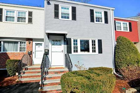 98 Cedar St #19 Wakefield, MA 01880