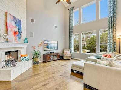 11121 Cherisse DR Austin, TX 78739