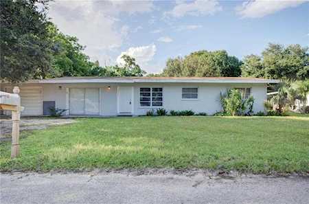 4420 1st Avenue Dr NW Bradenton, FL 34209