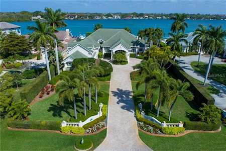 448 Bayshore Dr Venice, FL 34285