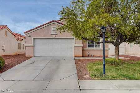 447 Lava Beds Way North Las Vegas, NV 89084