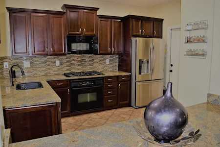 2102 E Sunland Avenue Phoenix, AZ 85040