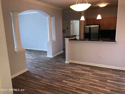 8290 Gate Pkwy Jacksonville, FL 32216