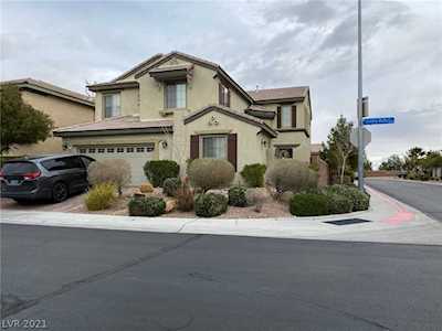 8204 Chimney Bluffs St North Las Vegas, NV 89085