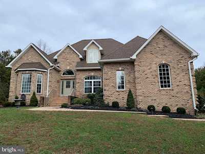 3300 Holland Cliffs Rd Huntingtown, MD 20639