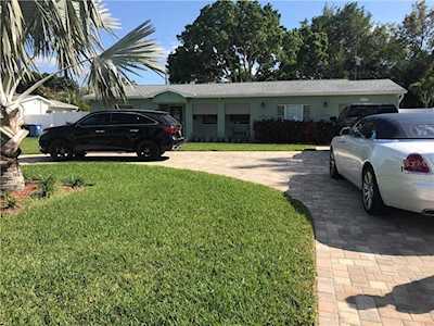 1033 Snell Isle Blvd NE St Petersburg, FL 33704