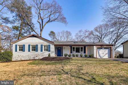 339 Dun Robbin Dr Severna Park, MD 21146