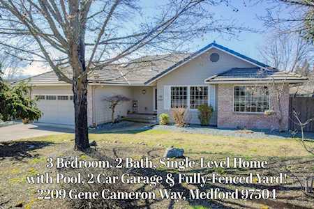 2209 Gene Cameron Way Medford, OR 97504