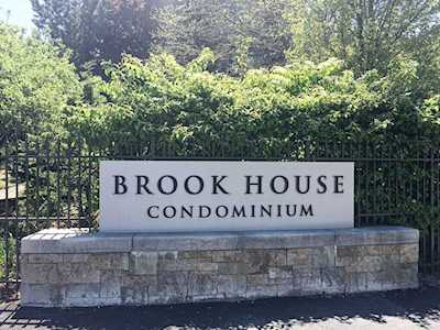 77 Pond Avenue #502 Brookline, MA 02445