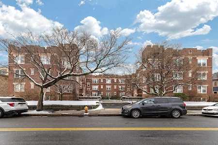 520 High St #23 Medford, MA 02155