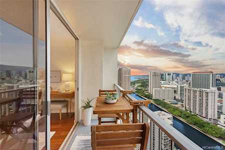 400 Hobron Lane #3514 Honolulu, HI 96815