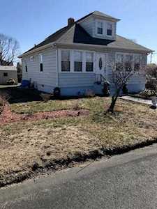 20 Slocum St East Providence, RI 02915