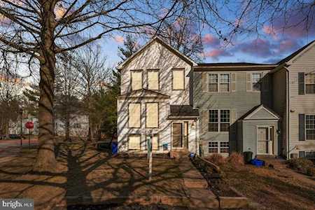 11701 Stonegate Ln Columbia, MD 21044