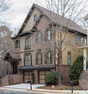 7967 Magnolia Sq Sandy Springs, GA 30350