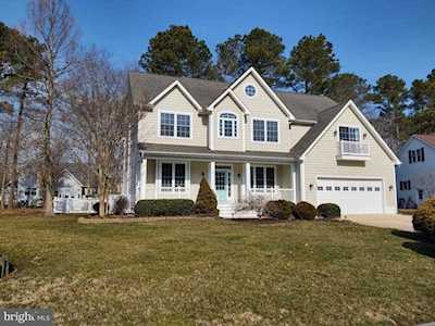 9407 Lake View Dr Berlin, MD 21811