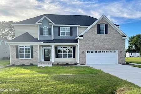 998 Whiskey Court Grimesland, NC 27837