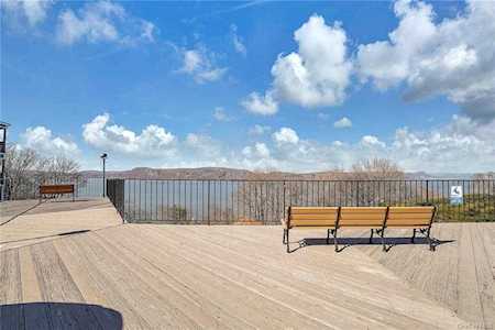 73 Hudson Point Lane Ossining, NY 10562