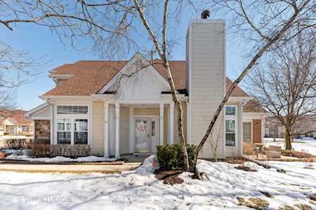 2877 Fremont Ct Schaumburg, IL 60193