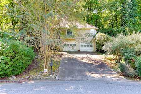 3412 Belleford Ct NE Roswell, GA 30075