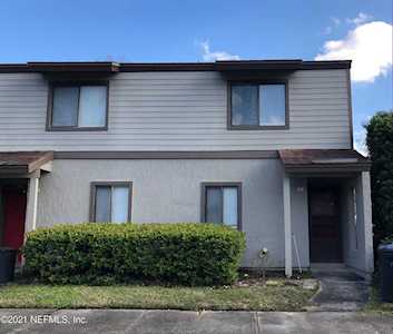 8300 Plaza Gate Ln Jacksonville, FL 32217