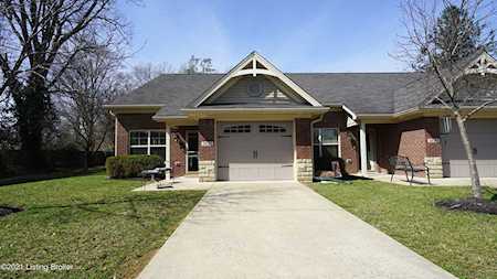 3822 St Edwards Dr Louisville, KY 40299