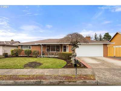 1070 NE Country Club Ave Gresham, OR 97030
