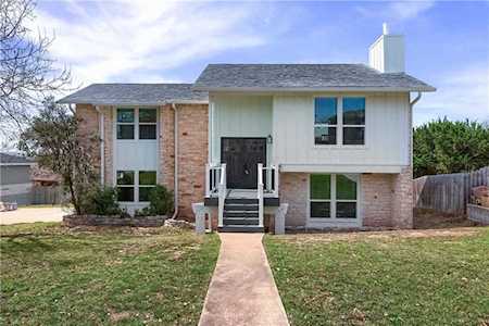 18908 Kelly DR Point Venture, TX 78645