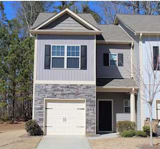 664 Oakside Place Acworth, GA 30102