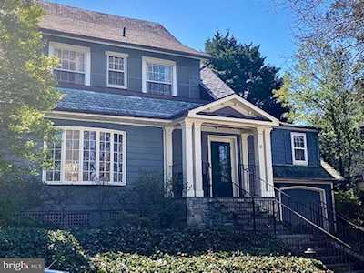 18 Hesketh St Chevy Chase, MD 20815