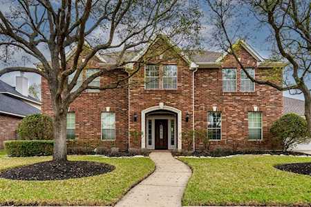 20310 Lakeland Falls Dr Cypress, TX 77433