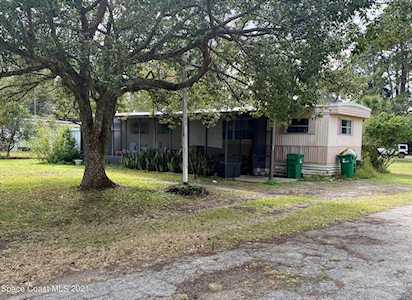3328 Brevard Road Mims, FL 32754