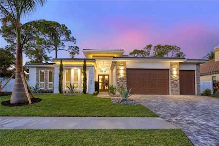 1865 Clematis St Sarasota, FL 34239