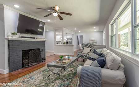 1615 Lake Shore Blvd Jacksonville, FL 32210