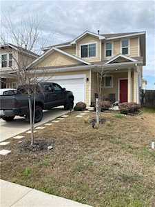 371 Wapiti RD Buda, TX 78610