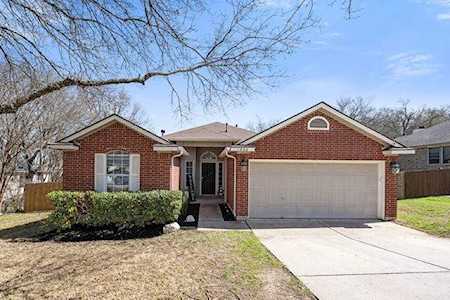 1906 Dove Ridge TRL Leander, TX 78641