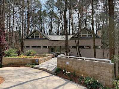 1141 Biltmore Dr Atlanta, GA 30329