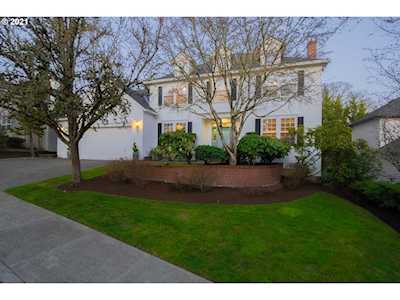3632 NW Loriann Dr Portland, OR 97229