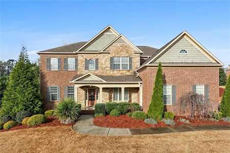 4075 Cooks Farm Dr NW Kennesaw, GA 30152