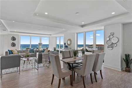 15 Avalon St #4C/403 Clearwater Beach, FL 33767