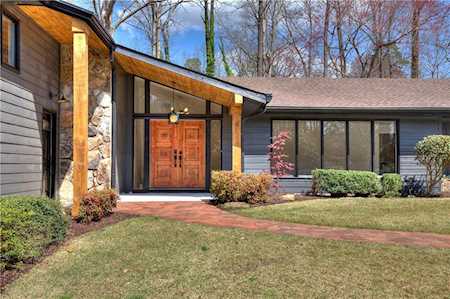 398 Indian Hills Trl Marietta, GA 30068