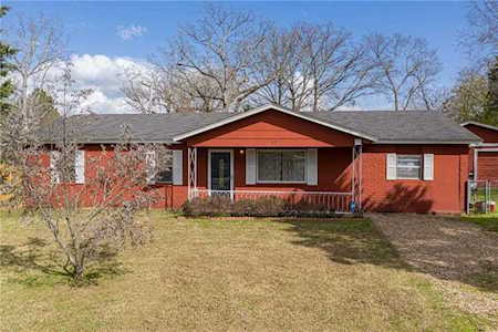 900 A St Barling, AR 72923