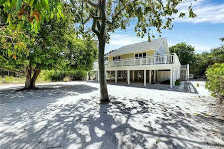 331 Bocilla Dr Placida, FL 33946