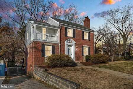1626 Oakview Dr Silver Spring, MD 20903