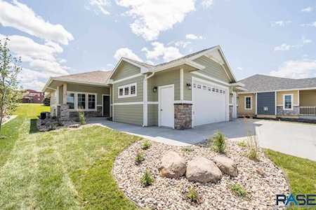 8637 W Bryggen Ct Sioux Falls, SD 57107