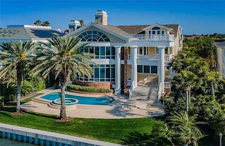 410 Saint Andrews Dr Belleair, FL 33756