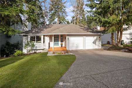 6813 119th Place SE Bellevue, WA 98006